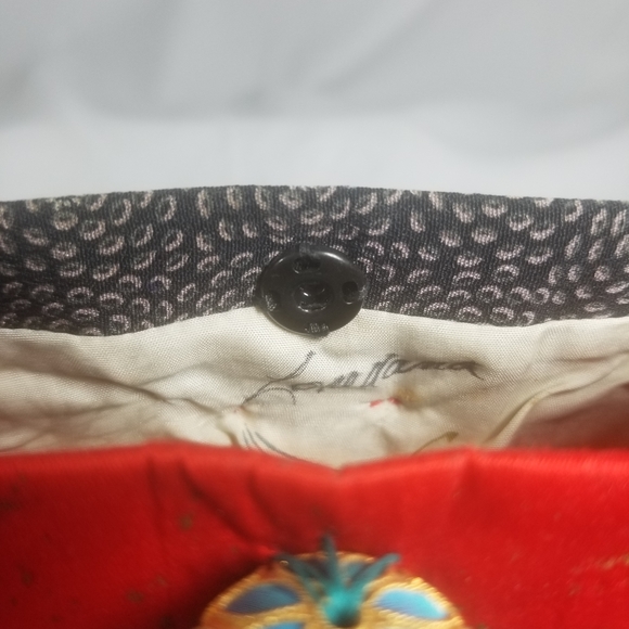 LOREDANA Artisan Antique Kimono Handstiched Tote - Picture 7 of 8